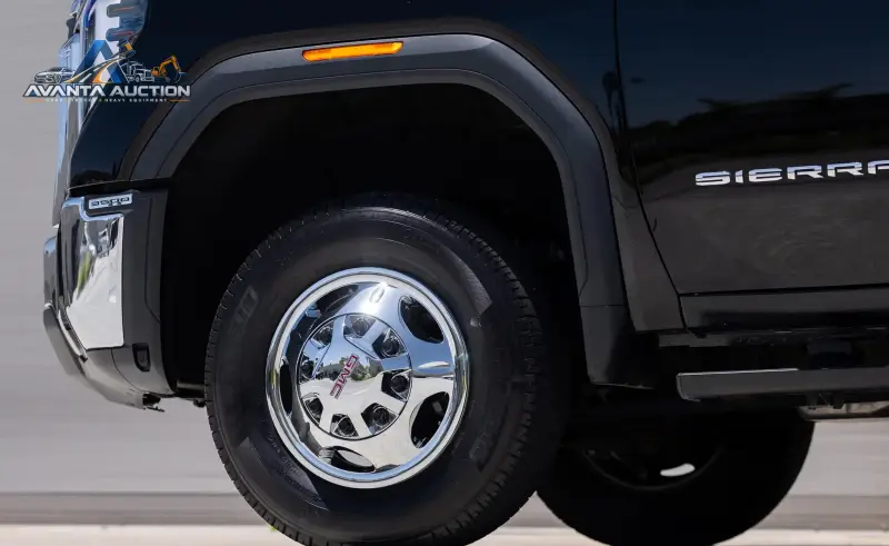 2024 GMC Sierra 3500HD SLE Duramax Dually 4x4 photo 91