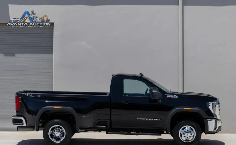2024 GMC Sierra 3500HD SLE Duramax Dually 4x4 photo 22