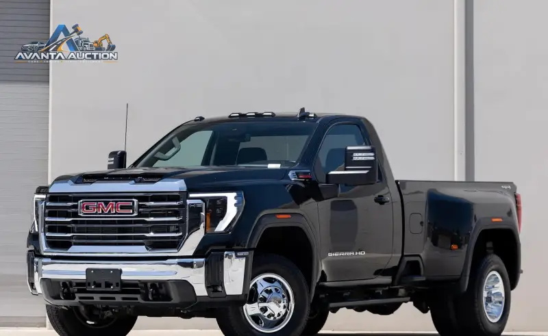2024 GMC Sierra 3500HD SLE Duramax Dually 4x4 photo 1