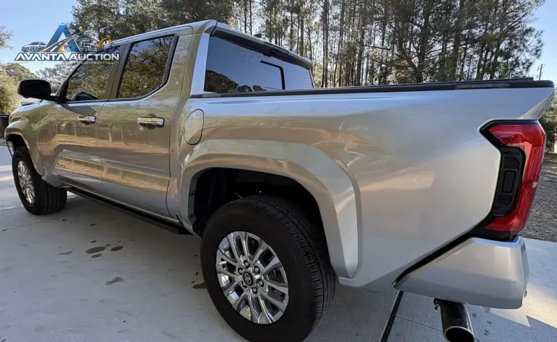 2024 Toyota Tacoma Limited Double Cab i-Force Max 4×4 photo 2