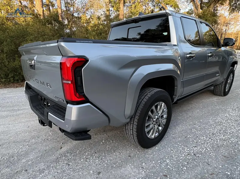 2024 Toyota Tacoma Limited Double Cab i-Force Max 4×4 photo 20