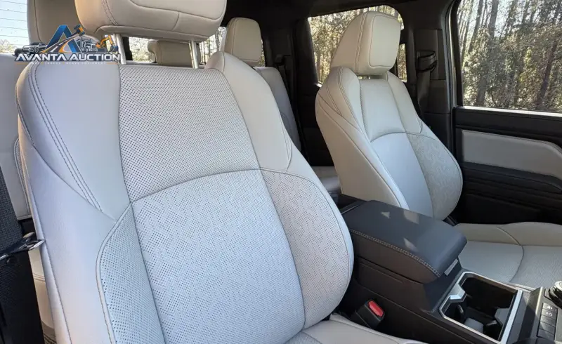2024 Toyota Tacoma Limited Double Cab i-Force Max 4×4 photo 4