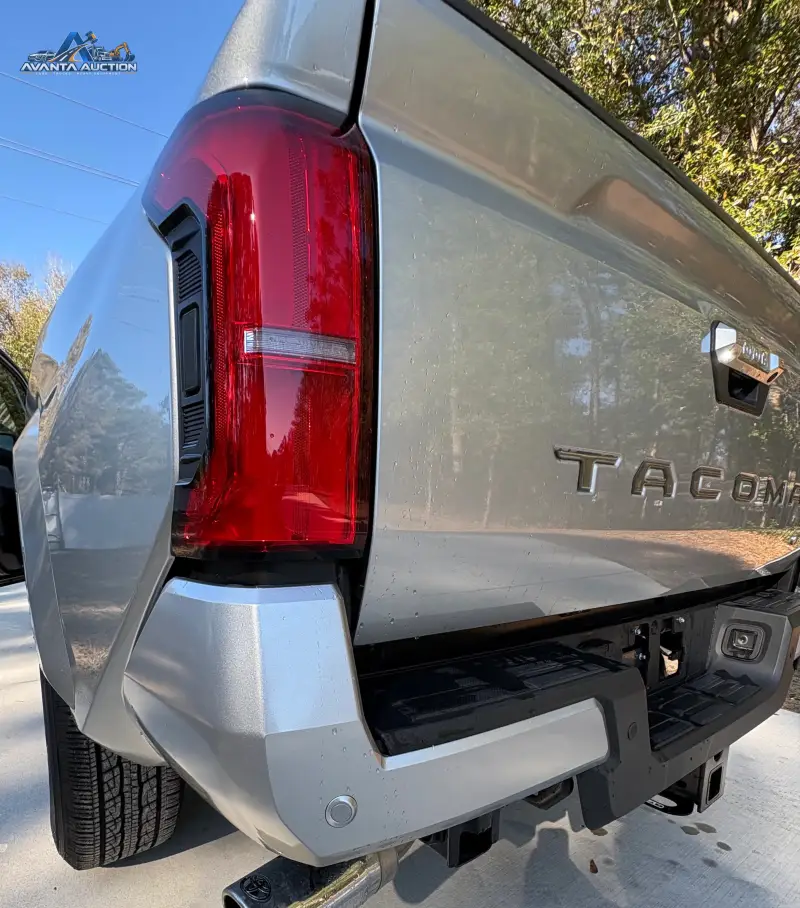 2024 Toyota Tacoma Limited Double Cab i-Force Max 4×4 photo 28