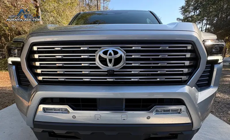 2024 Toyota Tacoma Limited Double Cab i-Force Max 4×4 photo 9