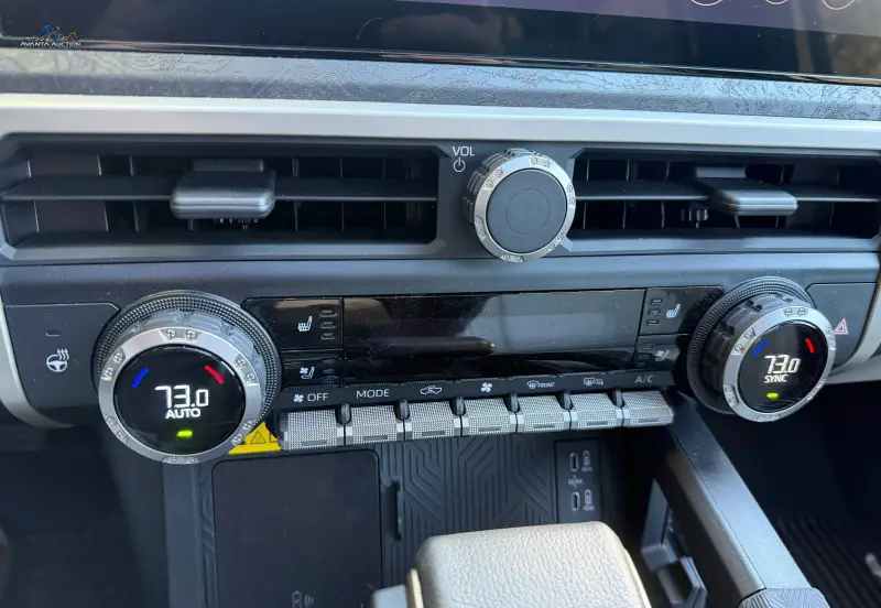 2024 Toyota Tacoma Limited Double Cab i-Force Max 4×4 photo 59