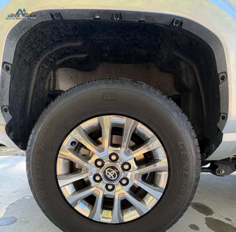 2024 Toyota Tacoma Limited Double Cab i-Force Max 4×4 photo 41