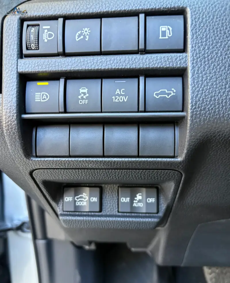 2024 Toyota Tacoma Limited Double Cab i-Force Max 4×4 photo 52