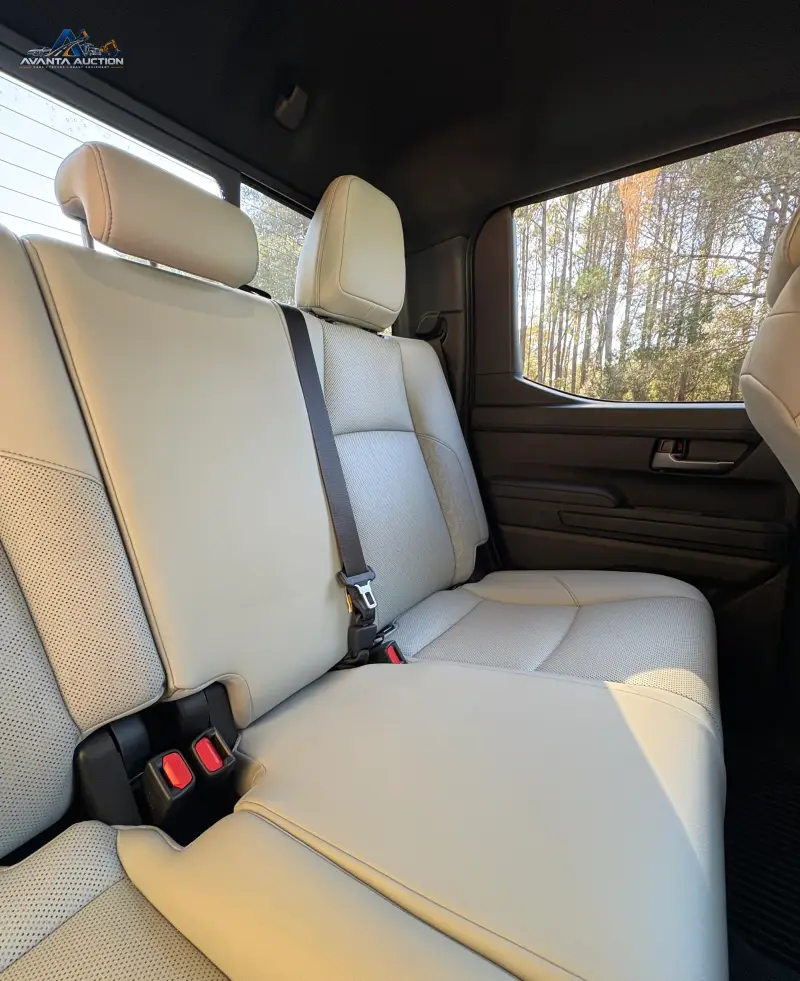 2024 Toyota Tacoma Limited Double Cab i-Force Max 4×4 photo 70