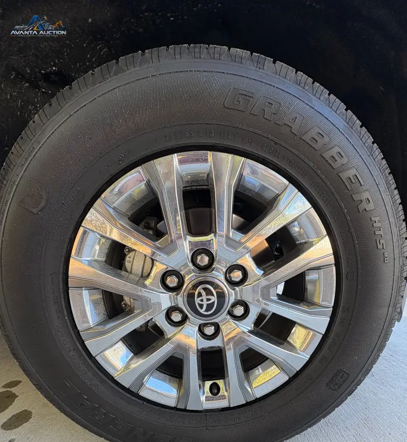 2024 Toyota Tacoma Limited Double Cab i-Force Max 4×4 photo 42