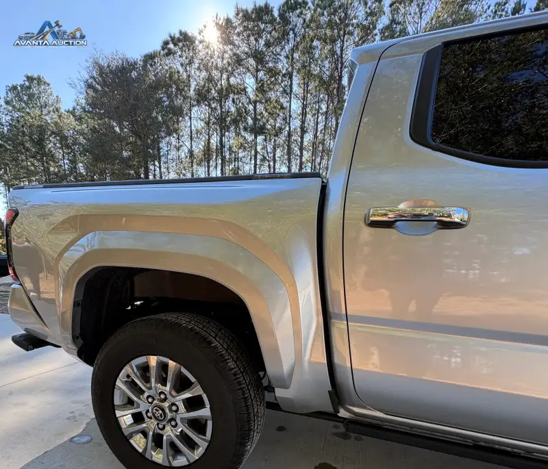 2024 Toyota Tacoma Limited Double Cab i-Force Max 4×4 photo 35