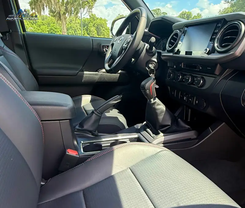 2022 Toyota Tacoma Double Cab TRD photo 38