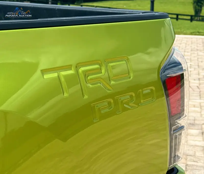2022 Toyota Tacoma Double Cab TRD photo 29
