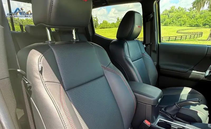 2022 Toyota Tacoma Double Cab TRD photo 4