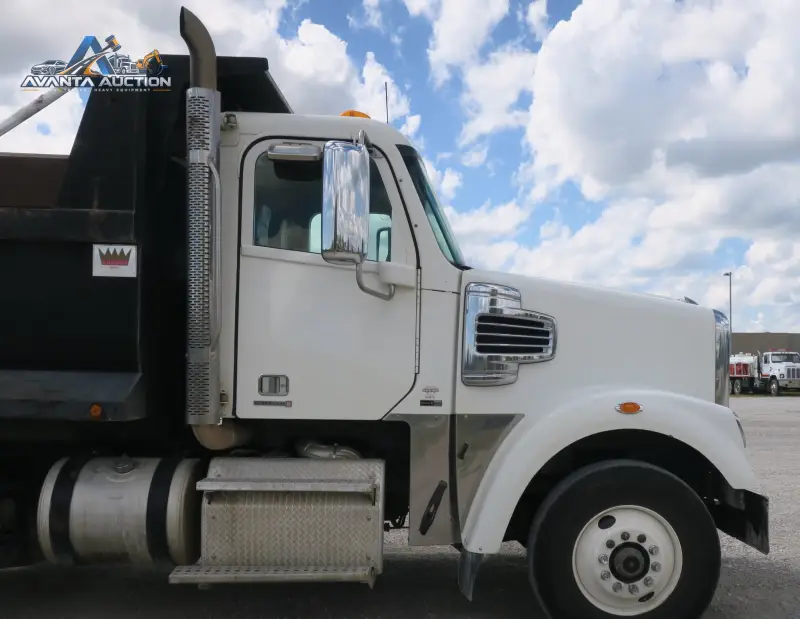2012 Freightliner Coronado SD photo 45