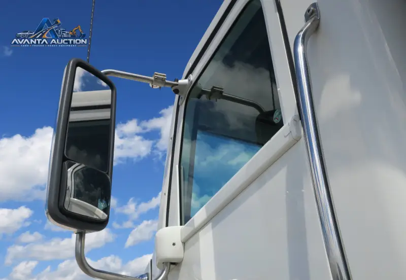 2012 Freightliner Coronado SD photo 14