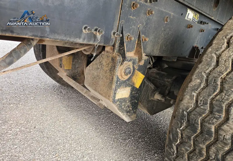 2011 Mack GU713 photo 11
