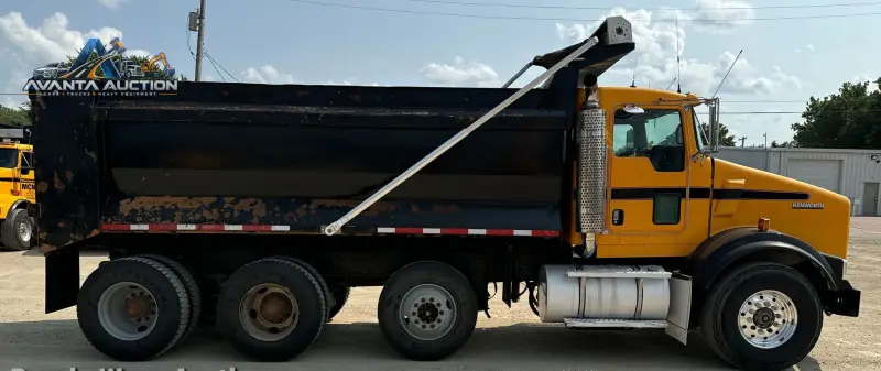 2006 Kenworth T800 photo 4