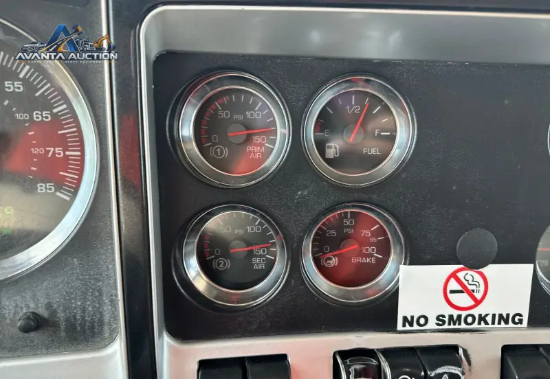 2006 Kenworth T800 photo 39