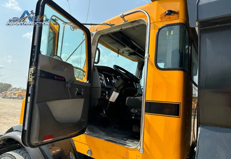 2006 Kenworth T800 photo 29