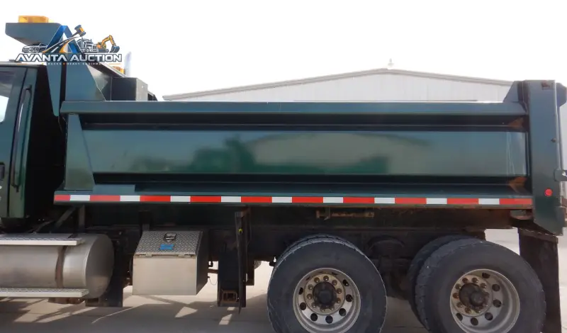 2001 Sterling LT9500 photo 32