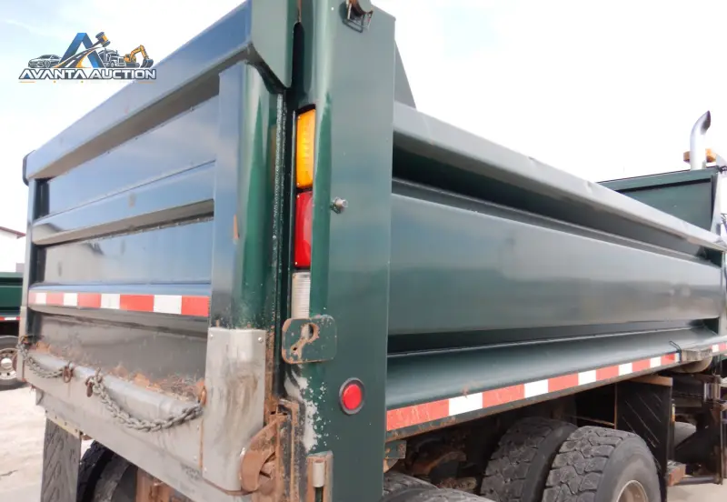 2001 Sterling LT9500 photo 27