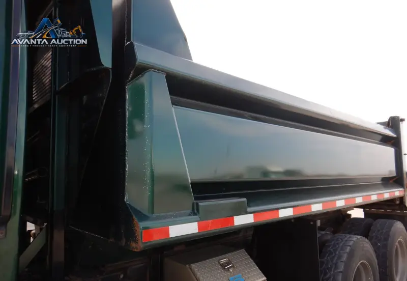 2001 Sterling LT9500 photo 35