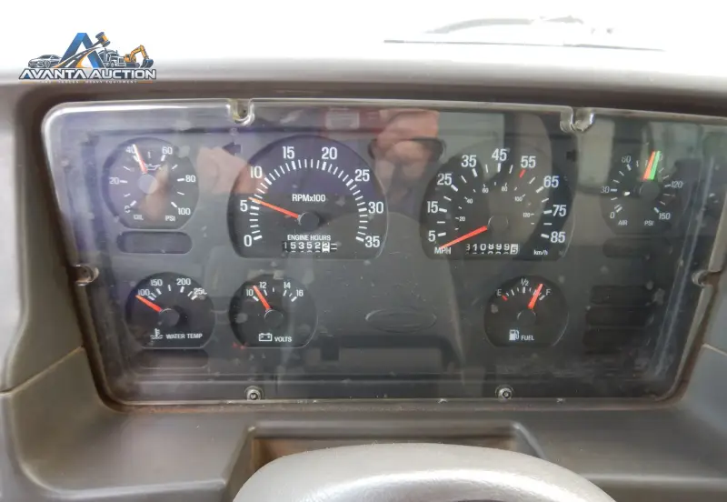 2001 Sterling LT9500 photo 53