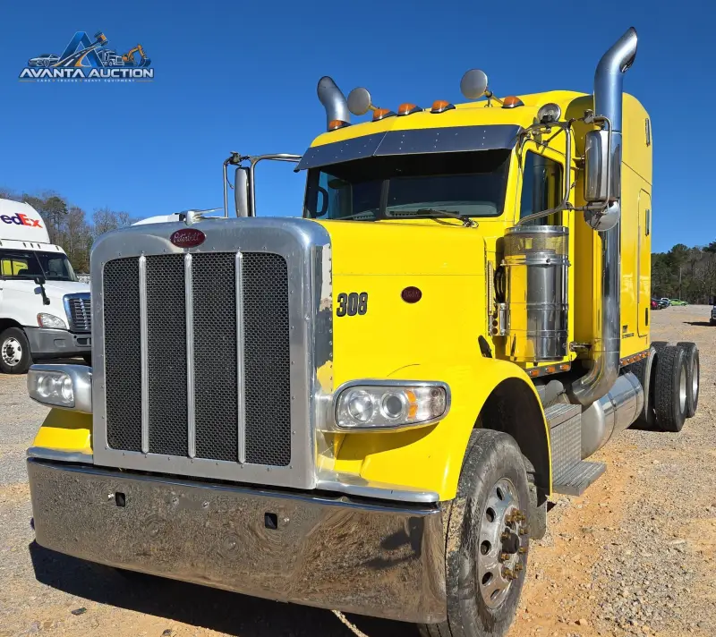 2014 Peterbilt 389 photo 1