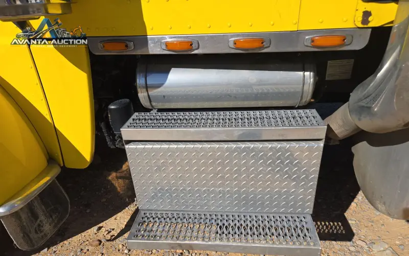 2014 Peterbilt 389 photo 9