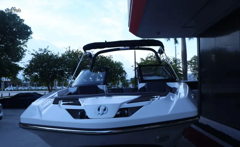 2026 Scarab SB255 LX photo 23