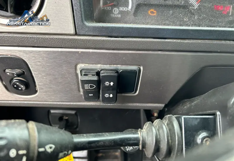 2015 Caterpillar CT660L photo 15