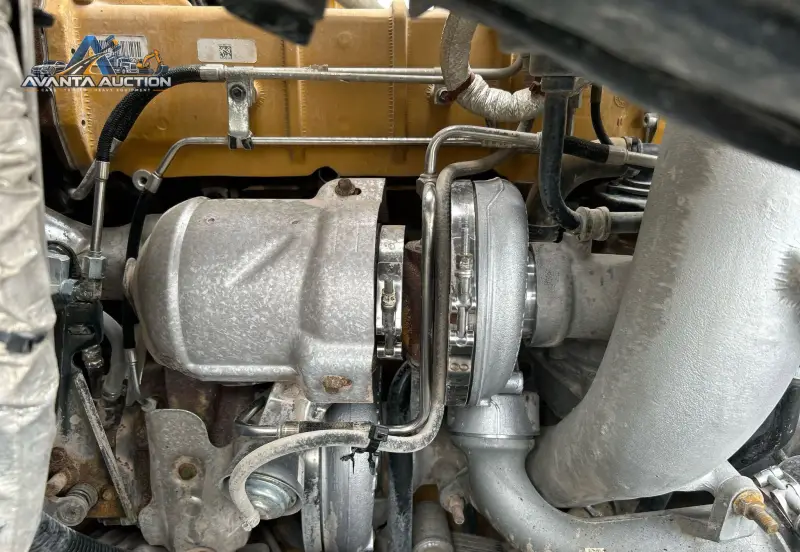 2015 Caterpillar CT660L photo 49