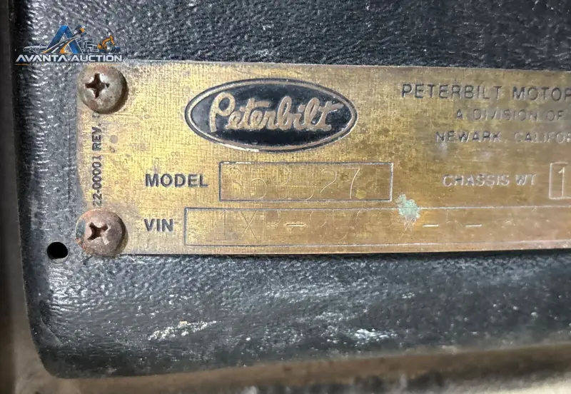 1981 Peterbilt 359 photo 120