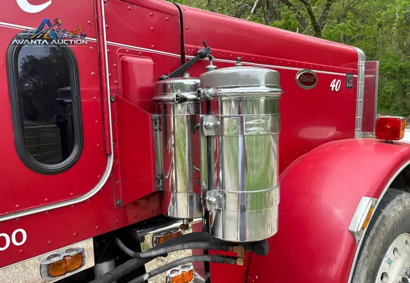 1981 Peterbilt 359 photo 22