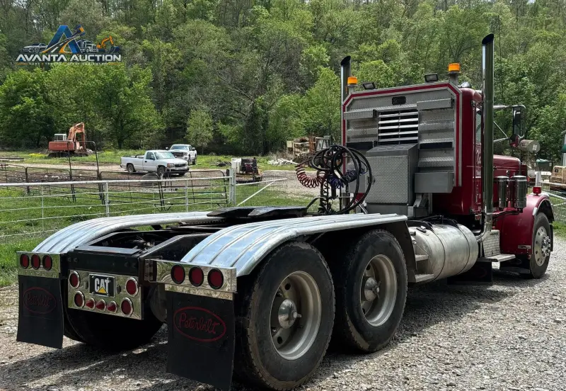 1981 Peterbilt 359 photo 5
