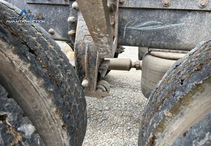 1981 Peterbilt 359 photo 29