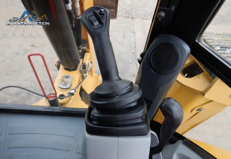 2014 Caterpillar 430F photo 80
