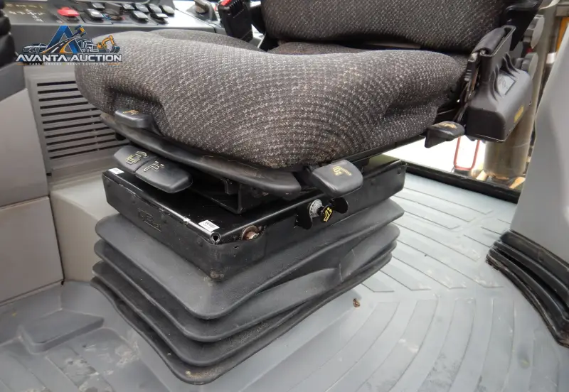 2014 Caterpillar 430F photo 90
