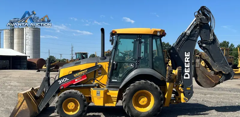 2020 John Deere 310L photo 8