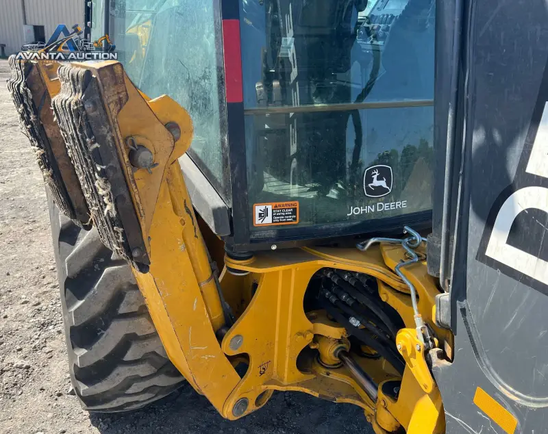 2020 John Deere 310L photo 16
