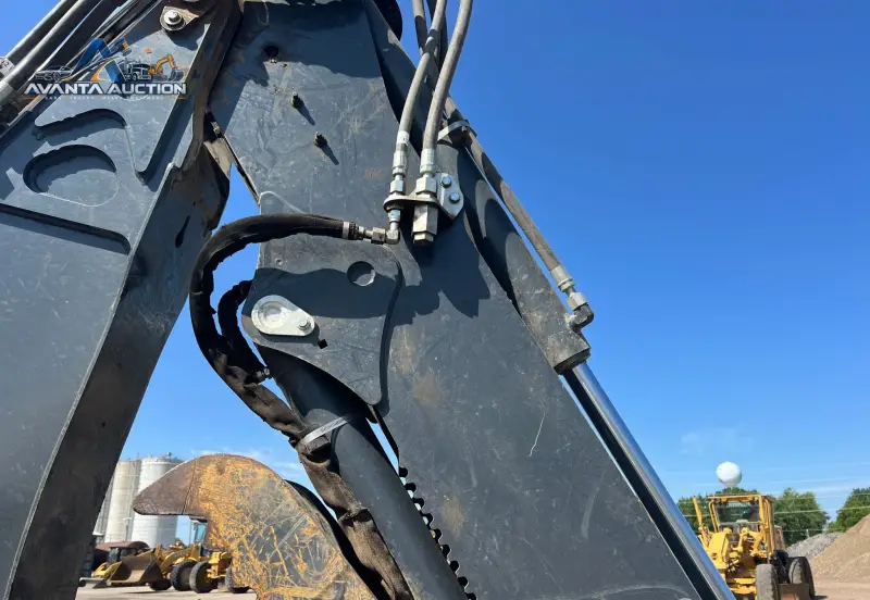2020 John Deere 310L photo 25