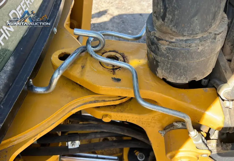 2020 John Deere 310L photo 20