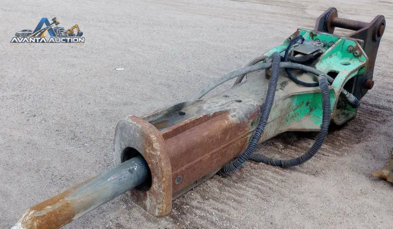 2014 John Deere 250G LC photo 25
