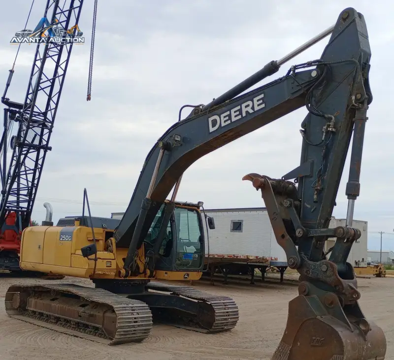 2014 John Deere 250G LC photo 3