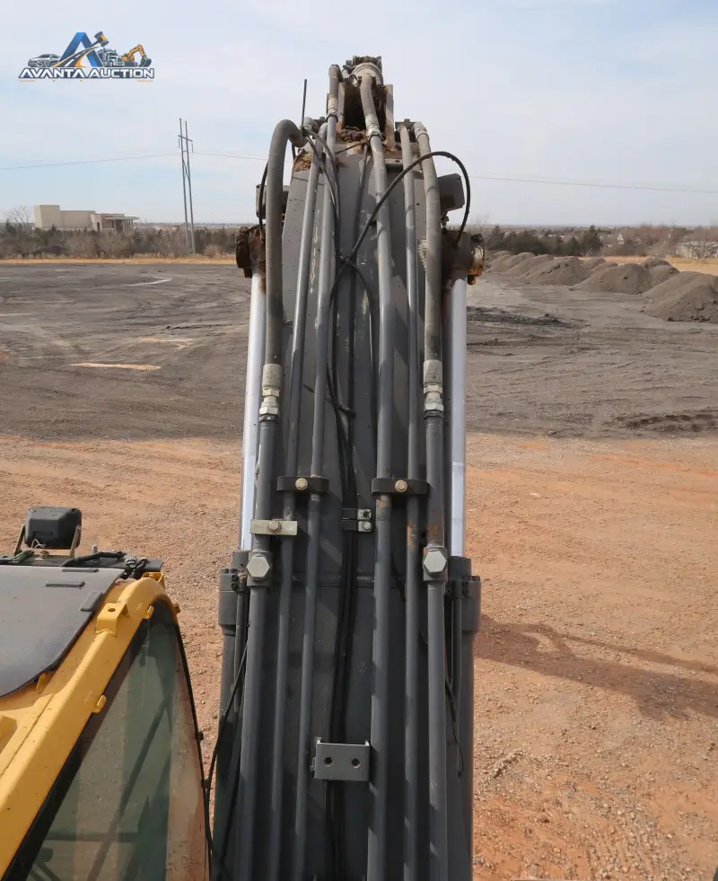 2015 John Deere 210G LC photo 40