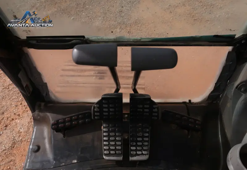 2015 John Deere 210G LC photo 11