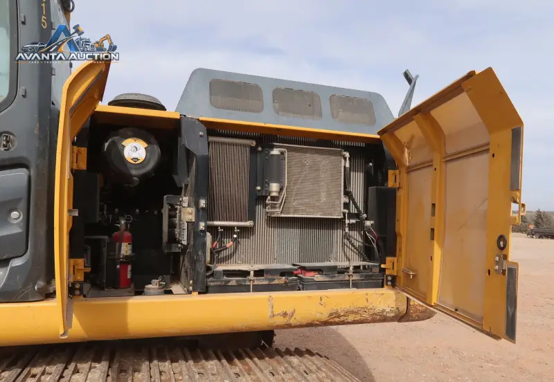 2015 John Deere 210G LC photo 26