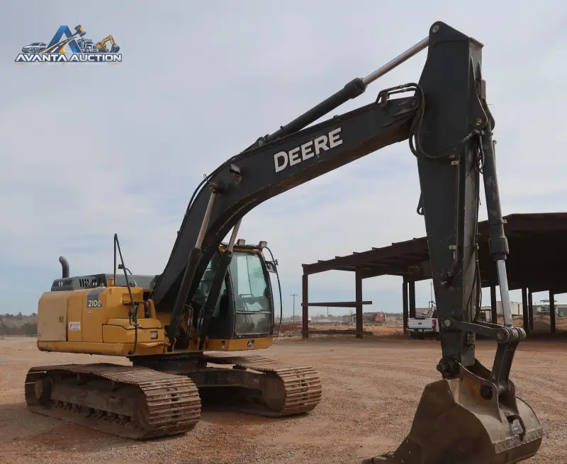 2015 John Deere 210G LC photo 3