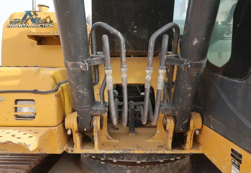 2015 John Deere 210G LC photo 43