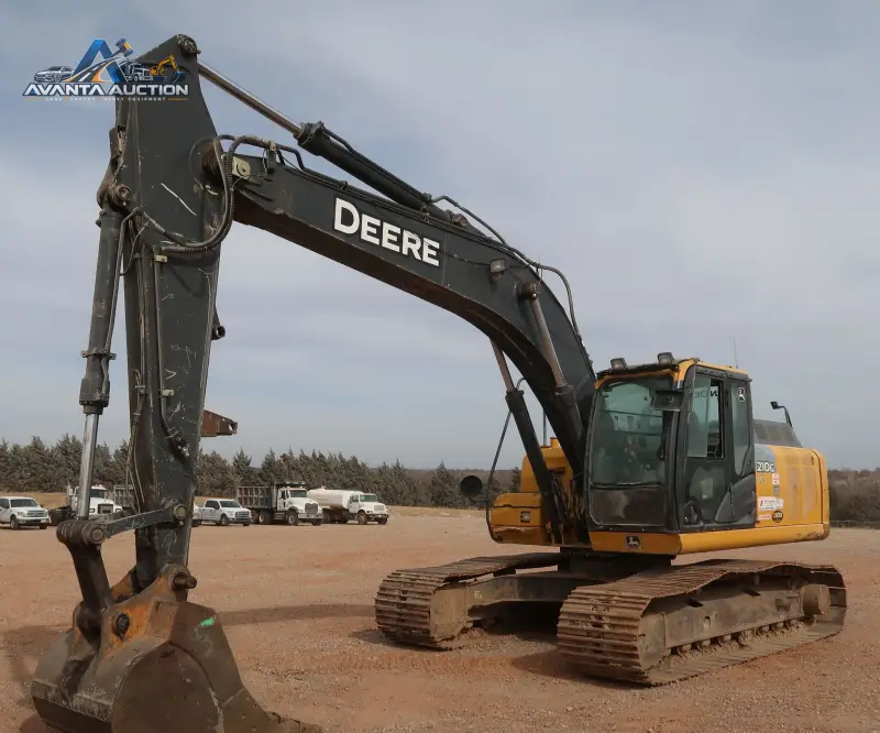 2015 John Deere 210G LC photo 1